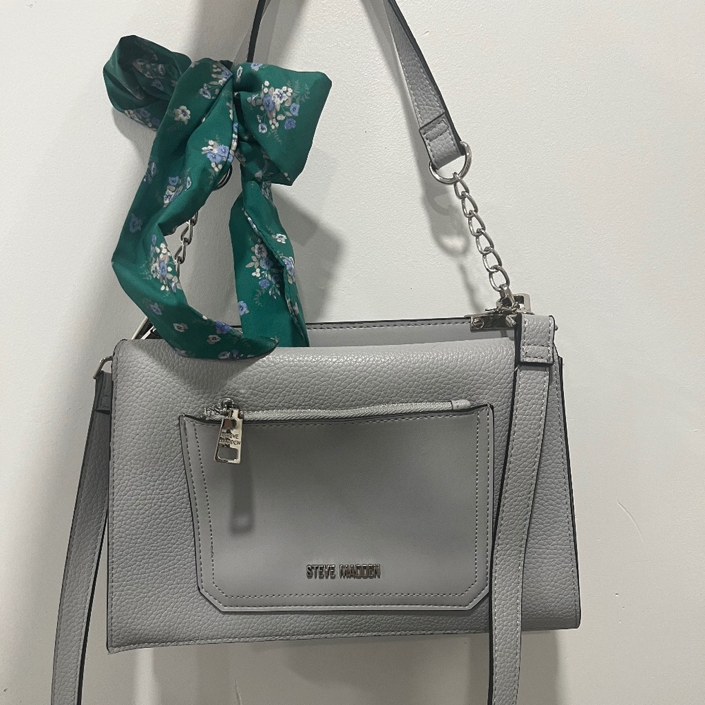 Purse - Picture 1 of 1